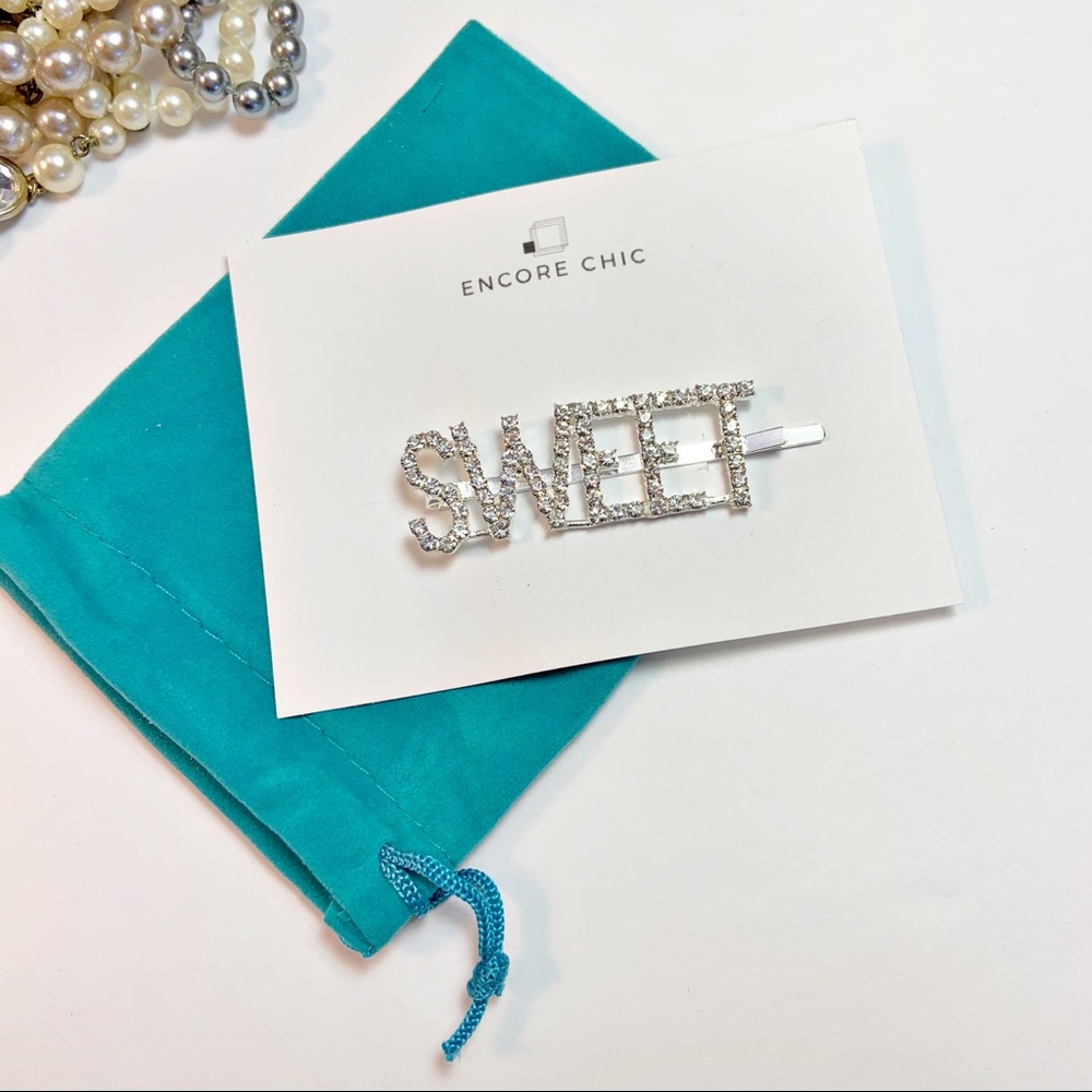 NEW Sweet Rhinestone Silver Tone Hair Clip